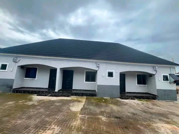 Brand New And Standard 1 Bedroom Flat With POP Ceiling all…