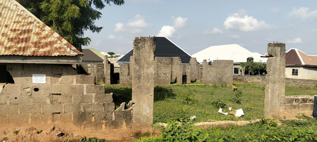 An uncompleted property at Lintel Level consisting of…